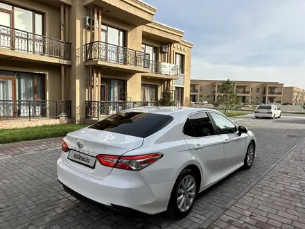 Toyota Camry 2018 года за 11 500 000 тг. в Туркестан – фото 15