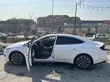 Hyundai Sonata 2021 года за 12 500 000 тг. в Шымкент – фото 3