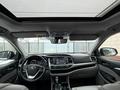 Toyota Highlander 2018 года за 12 000 000 тг. в Атырау – фото 18