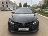 Toyota Camry 2020 годаүшін13 800 000 тг. в Актобе – фото 3