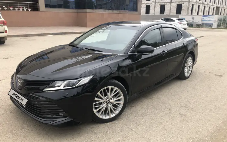 Toyota Camry 2020 года за 13 800 000 тг. в Актобе