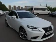 Lexus is-250, 2013