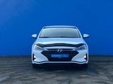 Hyundai Elantra 2019 года за 8 190 000 тг. в Алматы – фото 2
