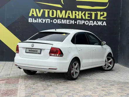 Volkswagen Polo 2015 года за 6 150 000 тг. в Актау – фото 5