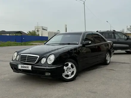 Mercedes-Benz E 230 2000 года за 2 400 000 тг. в Алматы – фото 4