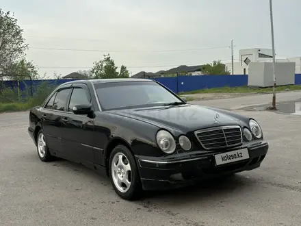 Mercedes-Benz E 230 2000 года за 2 400 000 тг. в Алматы – фото 14