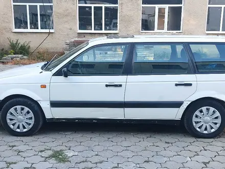 Volkswagen Passat 1992 года за 1 599 000 тг. в Караганда – фото 2