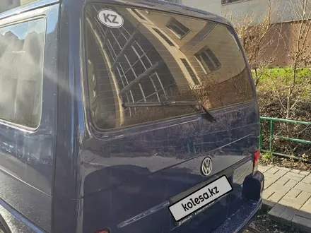 Volkswagen Caravelle 1997 года за 4 000 000 тг. в Кокшетау – фото 3