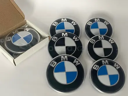 Значок эмблема на капот багажник BMW БМВ 82 и 74 мм E39 E53 E60 E46 за 3 490 тг. в Астана – фото 2