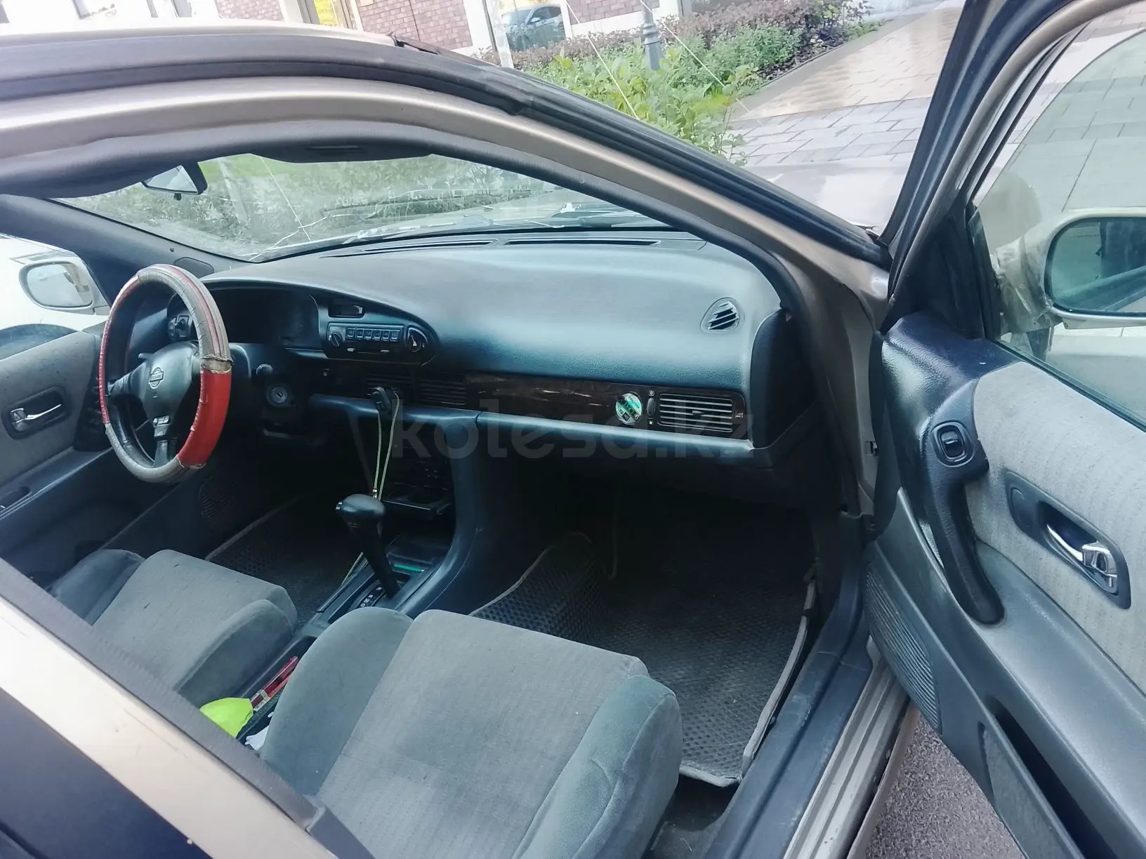 Nissan Bluebird, 1996