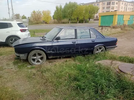 BMW 520 1988 года за 550 000 тг. в Кокшетау – фото 3