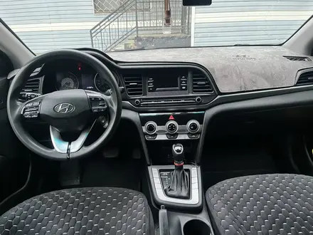 Hyundai Elantra 2019 года за 7 800 000 тг. в Павлодар – фото 2