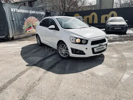 Chevrolet Aveo 2014 года за 2 999 000 тг. в Астана – фото 2