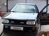 Volkswagen Golf 1994 года за 1 200 000 тг. в Алматы – фото 2
