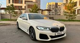 BMW 520 2022 года за 27 000 000 тг. в Астана – фото 3