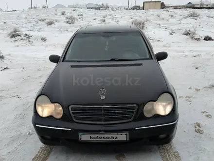 Mercedes-Benz C 320 2002 года за 3 200 000 тг. в Аральск – фото 2