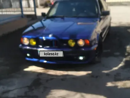 BMW 520 1996 года за 1 650 000 тг. в Саудакент – фото 6