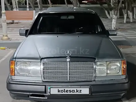 Mercedes-Benz E 230 1991 года за 1 900 000 тг. в Кызылорда – фото 4