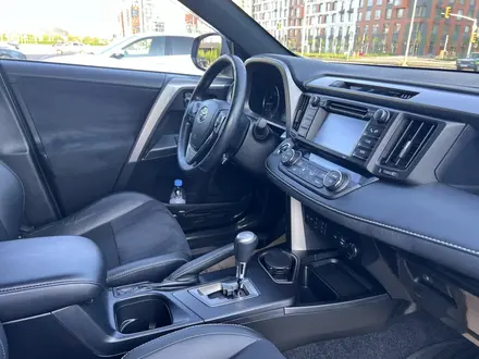 Toyota RAV4 2017 года за 13 500 000 тг. в Астана – фото 19