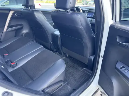 Toyota RAV4 2017 года за 13 500 000 тг. в Астана – фото 20