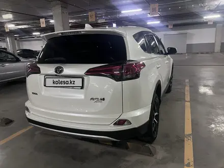 Toyota RAV4 2017 года за 13 500 000 тг. в Астана – фото 5