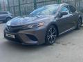 Toyota Camry 2020 года за 11 500 000 тг. в Атырау