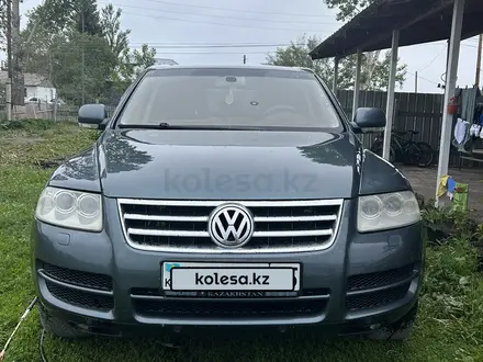 Volkswagen Touareg 2005 года за 4 500 000 тг. в Алматы – фото 10