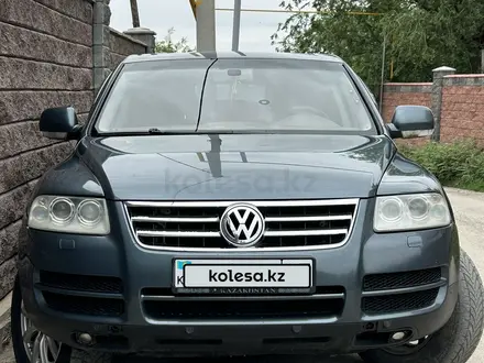Volkswagen Touareg 2005 года за 4 500 000 тг. в Алматы