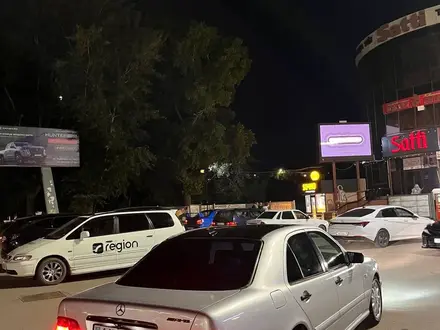 Mercedes E55 W210 (дорест/рестайлинг) за 35 000 тг. в Астана – фото 2
