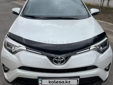 Toyota RAV4 2019 года за 15 000 000 тг. в Караганда – фото 2