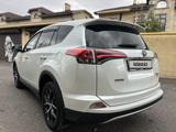 Toyota RAV4 2019 годаfor15 000 000 тг. в Караганда – фото 4