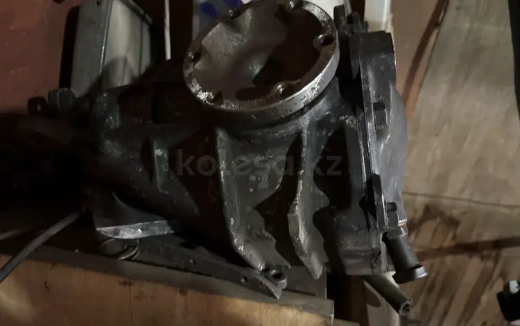 Впускной коллектор w124 за 15 000 тг. в 