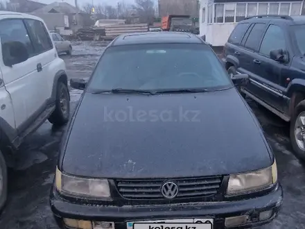 Volkswagen Passat 1994 года за 700 000 тг. в Сатпаев – фото 2