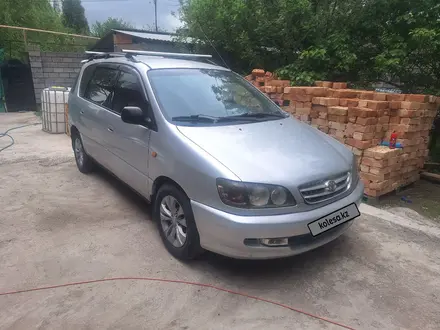 Toyota Picnic 1998 года за 3 200 000 тг. в Алматы