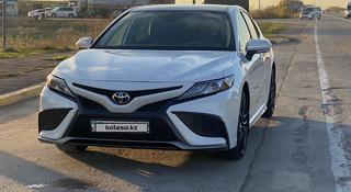 Toyota Camry 2022 года за 15 500 000 тг. в Алматы