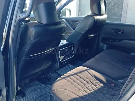 Toyota Land Cruiser 2023 года за 46 000 000 тг. в Уральск – фото 3