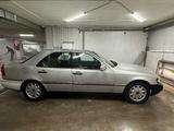 Mercedes-Benz E 200 1994 годаfor1 250 000 тг. в Астана – фото 4