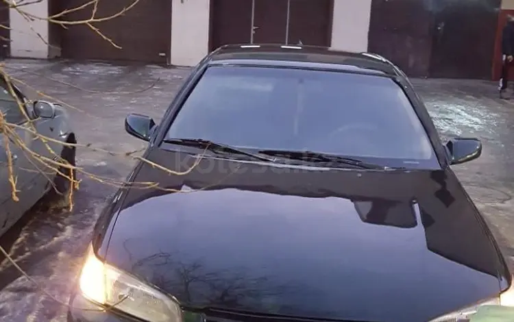 Toyota Camry 1998 годаfor3 200 000 тг. в Семей