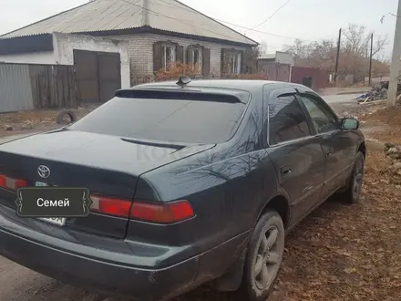 Toyota Camry 1998 года за 3 200 000 тг. в Семей – фото 8