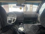 Volkswagen Passat 1996 года за 1 400 000 тг. в Уральск – фото 4