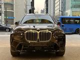 BMW X7 2024 года за 59 900 000 тг. в Астана