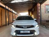 Toyota Camry 2015 года за 13 200 000 тг. в Шымкент – фото 3