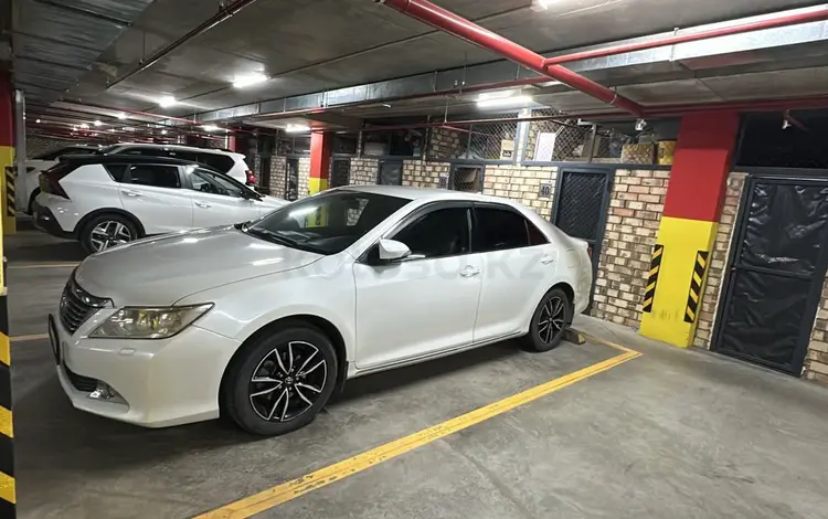 Toyota Camry 2014 года за 7 800 000 тг. в Астана