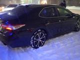 Toyota Camry 2019 годаfor13 000 000 тг. в Актобе – фото 2