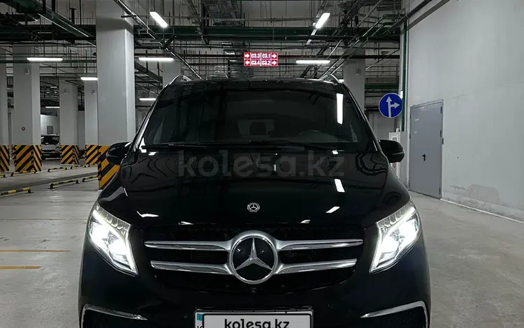 Mercedes-Benz V 250 2019 года за 30 000 000 тг. в Астана