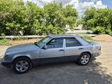 Mercedes-Benz E 280 1995 годаүшін3 600 000 тг. в Караганда – фото 2