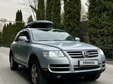 Volkswagen Touareg 2004 годаүшін5 000 000 тг. в Алматы