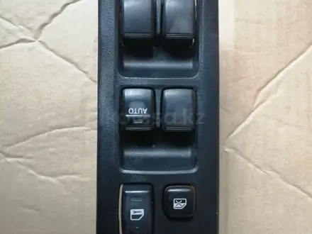 Блок кнопок стеклоподъемников на Toyota Highlander 2001, v2.4 год автомат за 10 000 тг. в Караганда