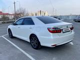 Toyota Camry 2017 года за 13 600 000 тг. в Шымкент – фото 5