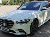 Mercedes-Benz S 400 2021 года за 65 000 000 тг. в Шымкент – фото 4